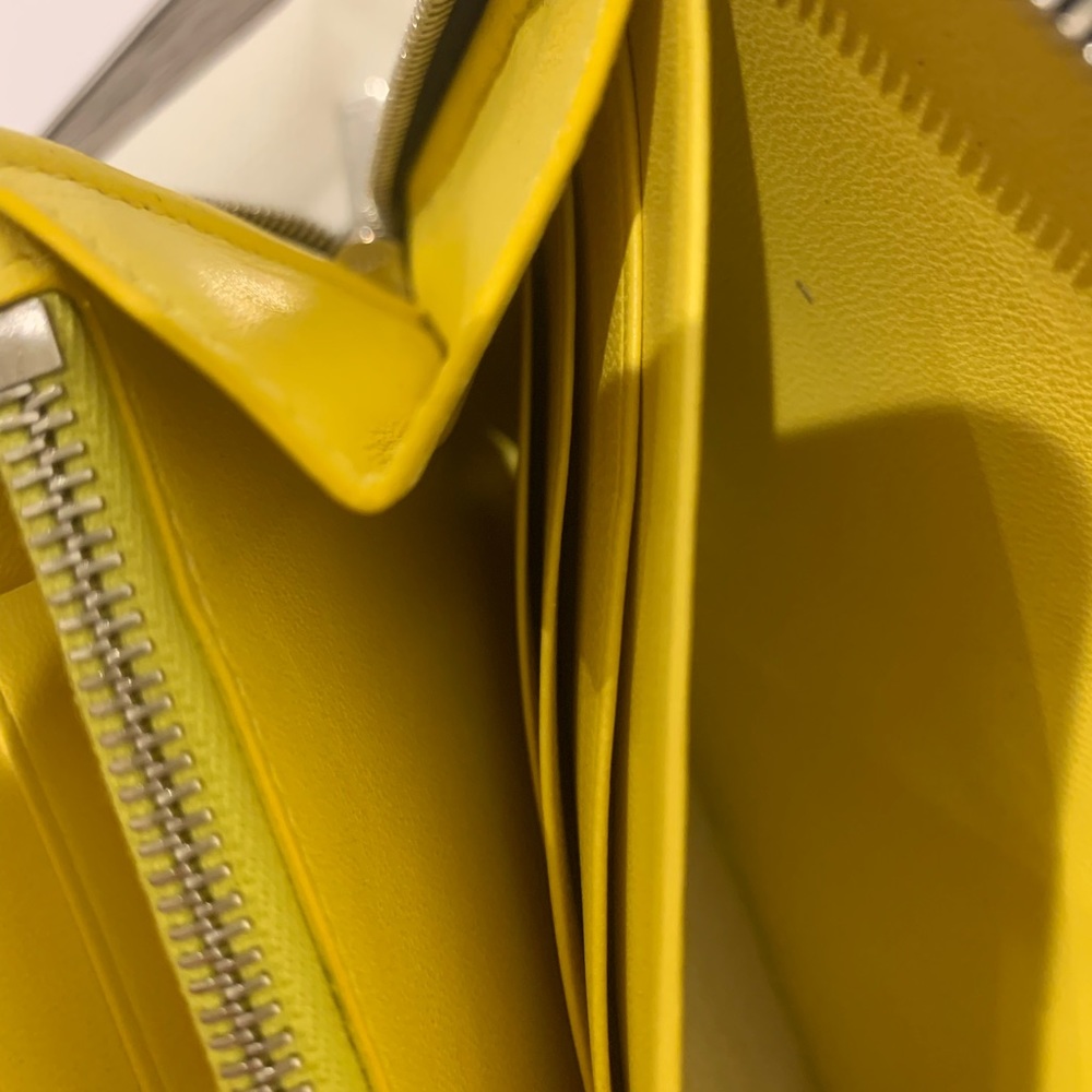 Celine | Large Zipped Multifunction Wallet In Calfskin | Black and Citron - Picture 16 of 16
